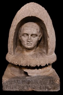 Urn lid with the portrait of Decimus Sempronius Hilarus from the 1st century, Museo Archeologico