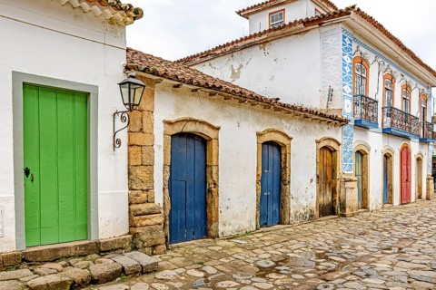 Cobblestone street with old colonial houses in the historic city of Paraty, Paraty, Rio de Janeiro,
