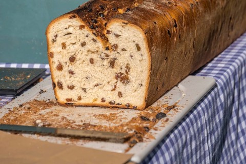 Sale of sultana bread, sultana stollen at a market, Münsterland, North Rhine-Westphalia, Germany,