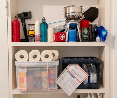 Emergency preparedness, food supply in a private household, box of long-life food, 10-day supply,