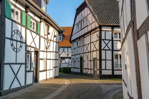 Old village of Westerholt, listed district of Herten Westerholt, over 60 old, well-renovated