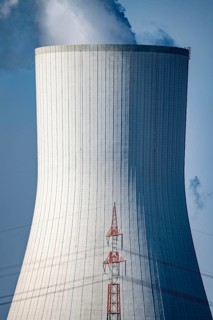 Cooling tower of the Duisburg Walsum coal-fired power station, unit 10, electricity pylon,