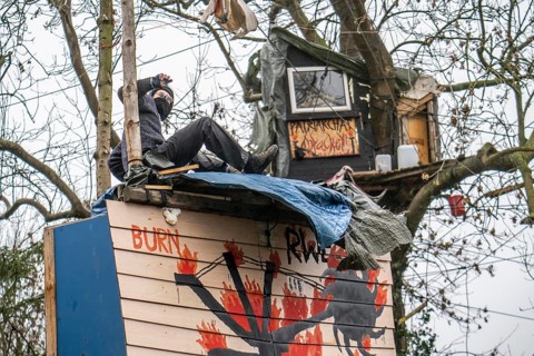 2nd day of the clearing of the hamlet Lützerath, by the police, of tree houses and huts, of climate