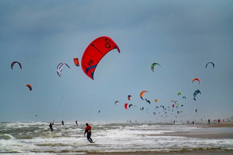 Hoek tot Helder, the longest downwind kite trip race in the world, 130 kilometres in one day along
