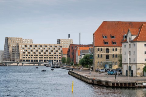 Contemporary architecture Paper Iceland, Gammel Dok Pakhus, former warehouse, Strandgade,