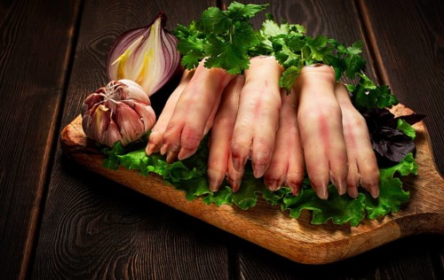 Raw, pig's feet, young piglet, piglet's hooves