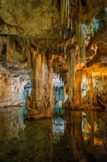 Huge stalactites and underground lake, stalactite cave, Grotta di Nettuno, Neptune Grotto, Capo