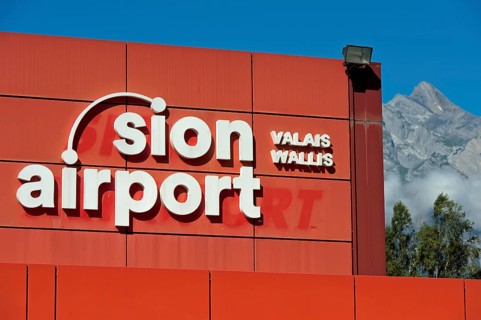 Sion Airport, rear summit Haut de Cry, Sion, Sion, Valais, Switzerland, Europe