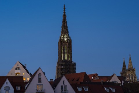 View from Neu-Ulm, Bavaria over the Danube to Ulm Minster, Ulm, Swabian Alb, Baden-Württemberg,