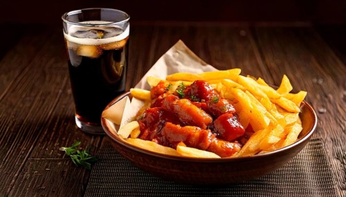 KI generiert, AI generated, food, foodstuffs, currywurst, French fries, cola, snack bar, fast food,