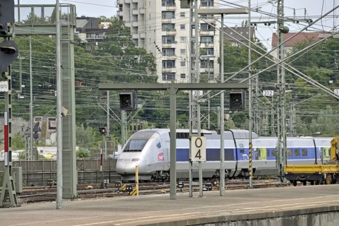 French high-speed train (TGV Stuttgart-Paris), main railway station, Stuttgart, Baden-Württemberg,