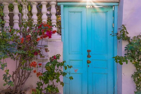 Israel, Tel Aviv historic neighborhood Neve Tzedek with art galleries, boutiques and old houses,