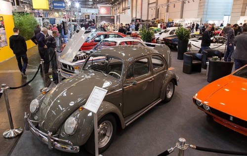 Visitors at the Techno Classica trade fair for classic and prestige cars, motorsport, motorbikes,