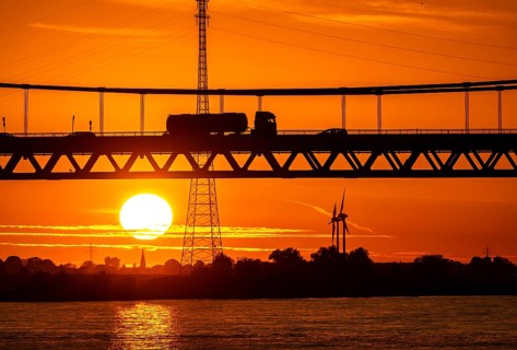 Traffic on the Rhine bridge Emmerich, federal road B220, evening light, with 803 m the longest