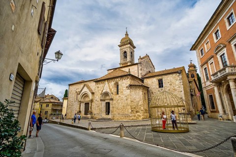 Collegiata Church, San Quirico d'Orcia, Tuscany, Italy, Europe