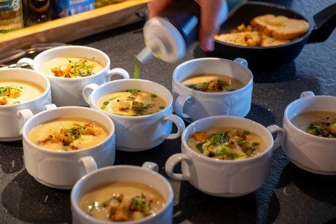Onion soup, crôutons, parmesan, Christmas dinner 2023, Gelting, Geretsried, Upper Bavaria, Bavaria,