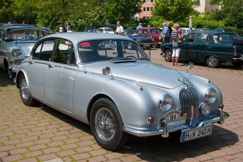 Silver vintage limousine at an outdoor car show, classic car, Jaguar 240, Jaguar Mark II, Lower