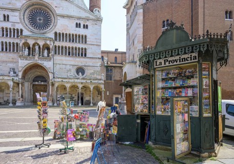Old newspaper kiosk near the Cathedral of Santa Maria Assunta, Cremona, Province of Cremona, Italy,