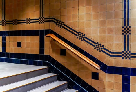 Interior photo, corridor and staircase in the Kaisergalerie, Hamburg, Germany, Europe