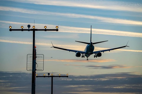 Approach to Düsseldorf International Airport, Runway North, 05L/23R, Lighting, North