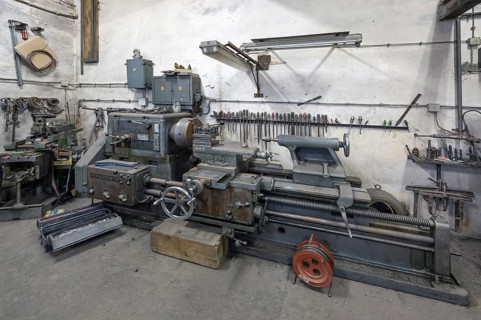 Workshop with large lathe in a metal powder mill, founded in 1900, Igensdorf, Upper Franconia,
