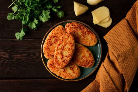 Chvishtari, corn flour tortillas with cheese, pastries, Georgian cuisine, Mchadi, homemade, top
