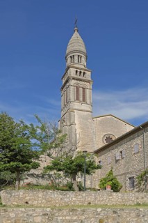 Baroque church Notre-Dame de Beauregard, Orgon, Alpilles, Alpilles, Bouches-du-Rhône, Provence,