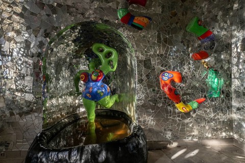 The grotto in the Herrenhausen Gardens with sculptures by Niki de Saint Phalle, Hanover, Lower