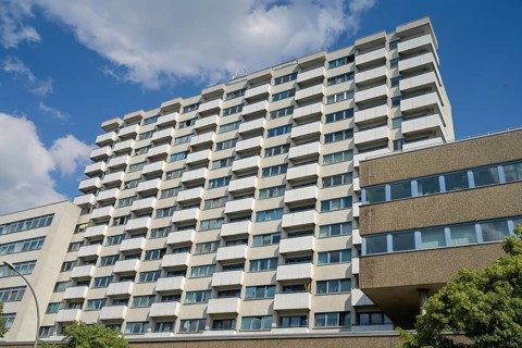 Residential tower block, Potsdamer Straße, Tiergarten, Mitte, Berlin, Germany, Europe