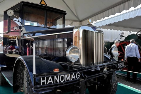 Vintage Hanomag SS tractor unit, lorry, truck, historic Wies'n, Oide Wiesn, Oktoberfest, Munich,