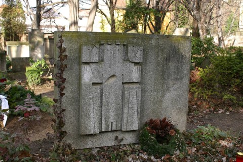 The Loschwitz cemetery is the second burial ground in Dresden's Loschwitz district that is still in