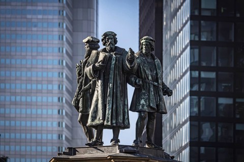 Monument to Johannes Gutenberg, Rossmarkt Frankfurt am Main, Hesse, Germany, Europe