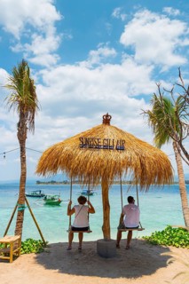 Tourists, swing, beach, beach bistro, travel, holiday, tourism, sea, beach holiday, sun, straw