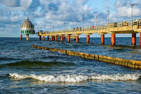 Diving gondola at the Zingst pier, cloudy mood and waves, Baltic Sea coast, Zingst,