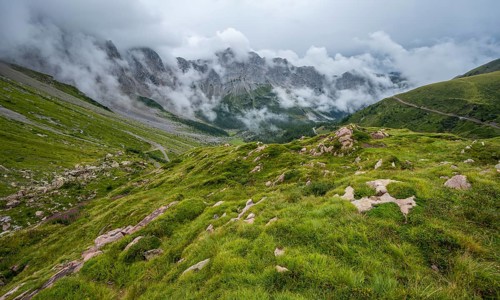 Cloudy rocky mountain peaks Wolayer Köpf and Biegenköpfe, Carnic Alps, Carnic High Trail,