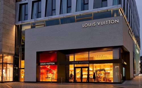 Louis Vuitton Brand Store, logo, retail shop, Dorotheen Quartier, DOQU, shopping mall, evening,