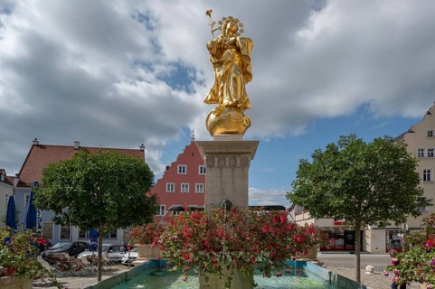 Marian column on the market square, Wemding, Swabia Bavaria, Germany, Europe