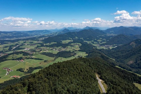 Drone shot, view from Gaisberg to Koppl, Gaisbergstraße, Osterhorngruppe, Flachgau, Land Salzburg,