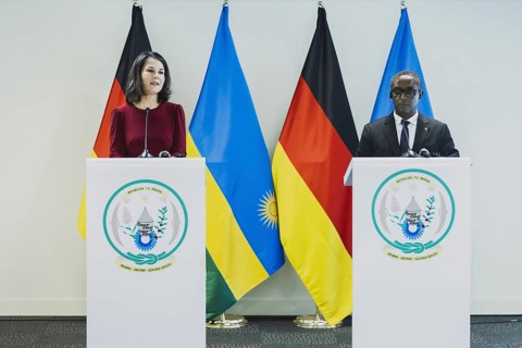 (L-R) Annalena Baerbock (Buendnis 90 Die Gruenen), Bundesaussenministerin, und Vincent Biruta,