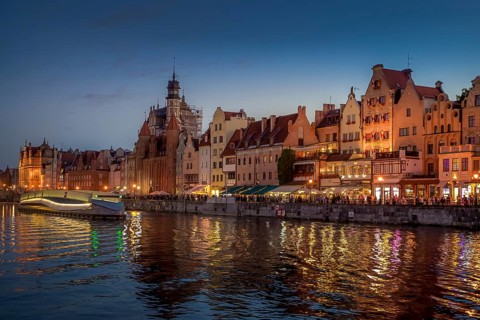 Old buildings, facades, riverside promenade Long Bridge, Dlugie Pobrzeze, Motlawa River, Old Town,