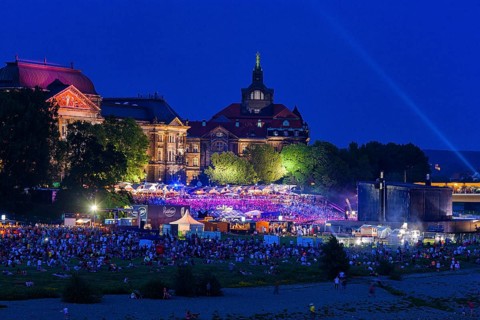 Elbe meadows for the Roland Kaiser concert in Dresden