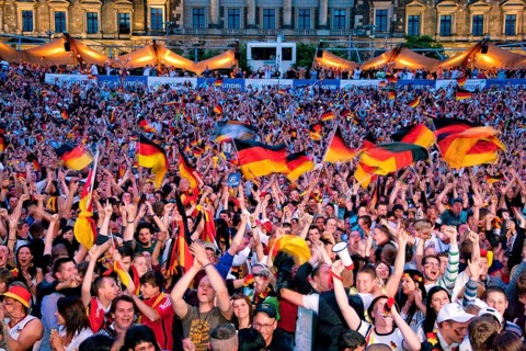 Public viewing on the banks of the Elbe in Dresden on the grounds of the Filmnächte am Elbufer,