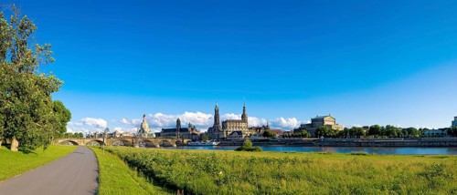 DEU Saxony Dresden Dresden Silhouette