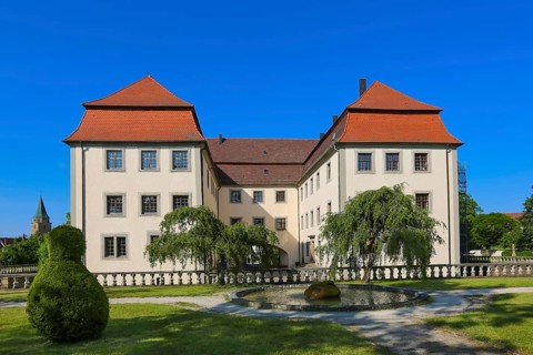 Geislingen moated castle, three-winged moated castle complex, former manor house of the Lords of