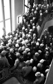 With a siege and temporary occupation of the Hoesch AG headquarters on 11.9.1969, spontaneous