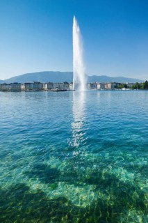 The Jet d'eau, the landmark in the Lake Geneva basin, Canton Geneva, Switzerland, Europe