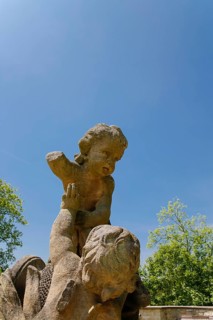 Putti, Putti, group of putti in the castle garden, sculpture, stone sculpture, naked child figure