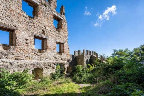 The Altbodman castle ruins, on the right the viewing platform, Bodman-Ludwigshafen, Constance