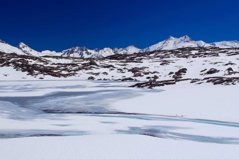 Grimsel Pass, Lake Totensee, Valais Alps, Bernese Oberland, Bern, Switzerland, Europe