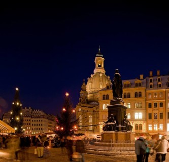 Christmas market on the Neumarkt